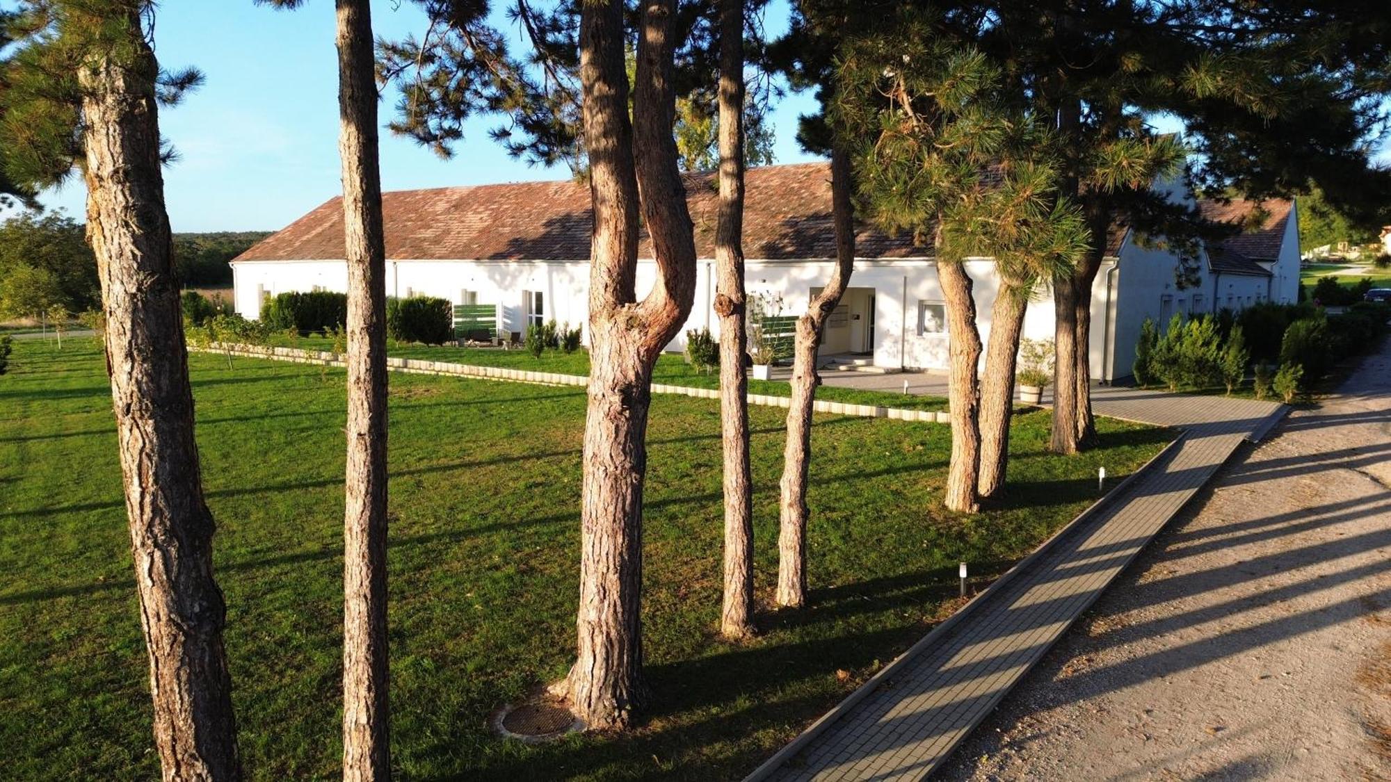 Harol Home & Bike Fertőrákos 외부 사진
